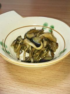 まいたけとナスの醤油マヨ炒め-レシピのメイン写真