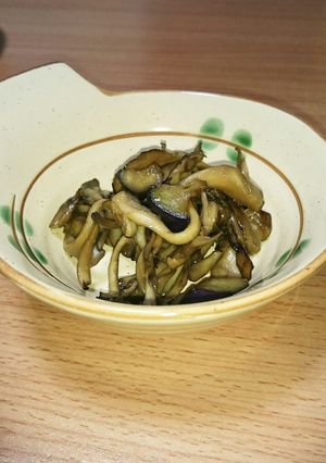 まいたけとナスの醤油マヨ炒め-レシピのメイン写真