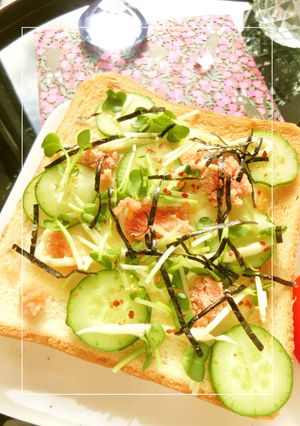 貝割れピリリ✯炙りたらこ×胡瓜のトースト-レシピのメイン写真
