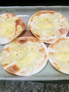 餃子の皮煎餅!?~おやつ、おつまみに~-レシピのメイン写真