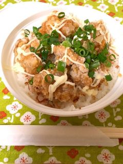 おかかご飯がポイントの唐揚げ丼-レシピのメイン写真