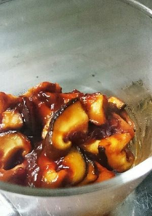 椎茸のケチャップ＆チリソース炒め-レシピのメイン写真