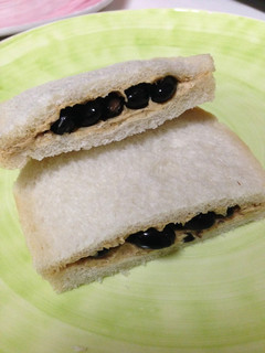 きなこクリームと黒豆サンド-レシピのメイン写真