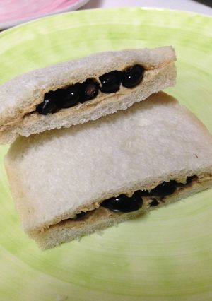きなこクリームと黒豆サンド-レシピのメイン写真
