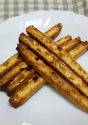 おからパウダーとフルグラのビスコッティ♪-レシピのメイン写真