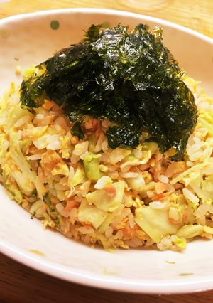 簡単！鮭とキャベツのチャーハン-レシピのメイン写真