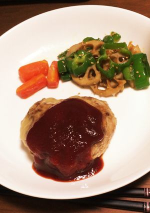 絶品！フライパンで蒸す簡単ハンバーグ♡-レシピのメイン写真