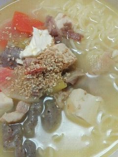 牛すじ煮込み塩ラーメン☆☆☆-レシピのメイン写真