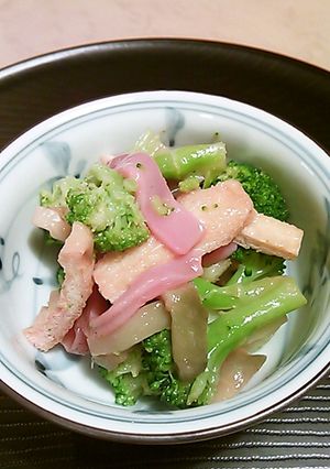 ブロッコリーと塩辛の和え物-レシピのメイン写真