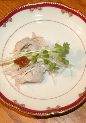 梅肉で爽やか☆ゆで豚ロール-レシピのメイン写真