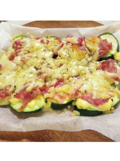 ズッキーニとベーコンのチーズ焼き-レシピのメイン写真