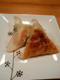 女子餃子!!アボカドと海老-レシピのメイン写真