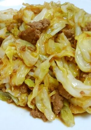 ご飯が進むよ♪豚ひき肉ときゃべつ炒め。-レシピのメイン写真