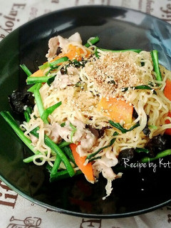 インスタントをアレンジ☆焼きラーメン-レシピのメイン写真