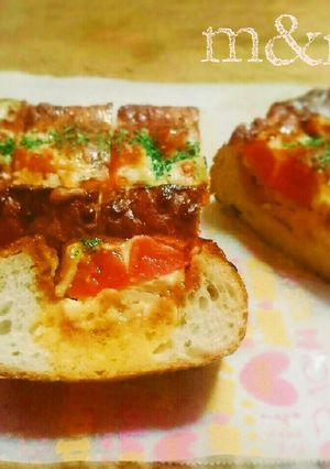 休日のお昼に！朝食に！簡単エッグボート♪-レシピのメイン写真