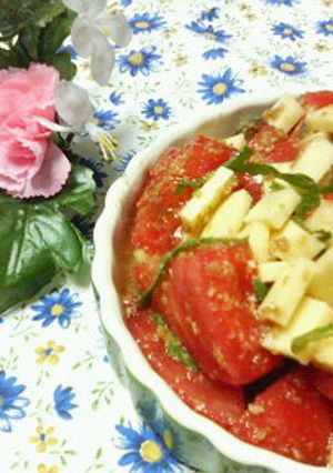 巷で人気の☆トマトとチーズの胡麻和え♪♪-レシピのメイン写真
