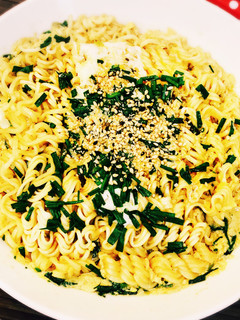 レンジで3分☆卵かけごま味ラーメン-レシピのメイン写真
