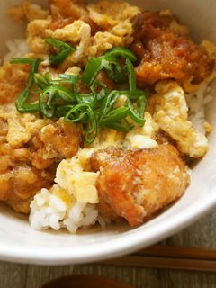 唐揚げの卵とじ丼-レシピのメイン写真