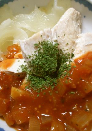 鶏むねのレンジ蒸し！トマトピューレソース-レシピのメイン写真