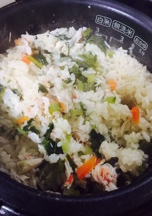 小松菜とカニ身の炊き込み御飯-レシピのメイン写真