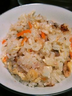 簡単お手軽!ツナ缶で炊き込みご飯♪-レシピのメイン写真