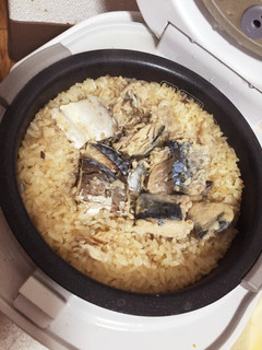 鯖の水煮の缶詰での鯖の炊き込みご飯-レシピのメイン写真