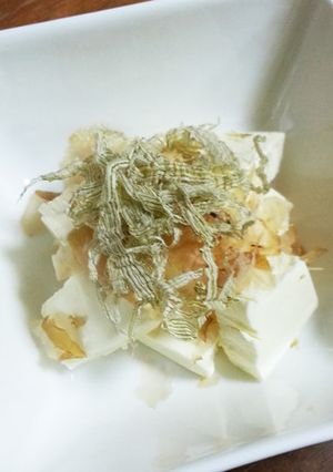 とろろ昆布とクリームチーズで簡単おつまみ-レシピのメイン写真