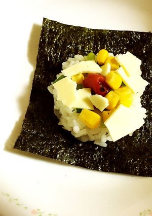 手まきごはん～梅ちーコーン-レシピのメイン写真
