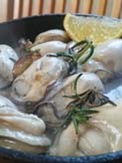大人の味:カキとローズマリーのバター焼き-レシピのメイン写真