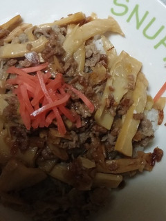 簡単!食べラーメンマ牛丼-レシピのメイン写真