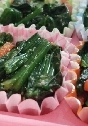 お弁当に☆ほうれん草のごま和え（人参入）-レシピのメイン写真