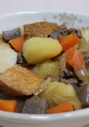 コクのある味・厚揚げ入りの肉じゃが-レシピのメイン写真