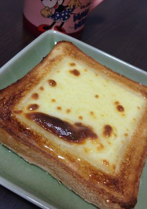 お腹かが空いたらハチミツチーズパン♪-レシピのメイン写真