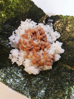 お酢で味付納豆が美味しいしらす納豆手巻き-レシピのメイン写真