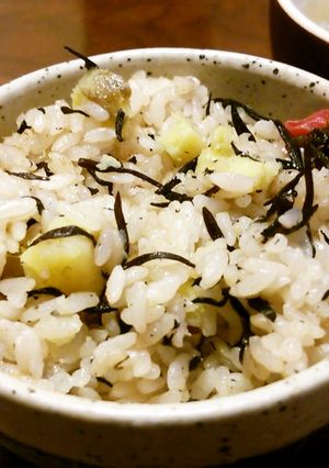 ひじきイモごはん♪-レシピのメイン写真