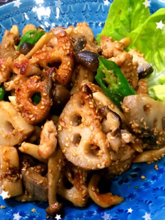 簡単★シャキシャキ!蓮根の胡麻味噌炒め-レシピのメイン写真