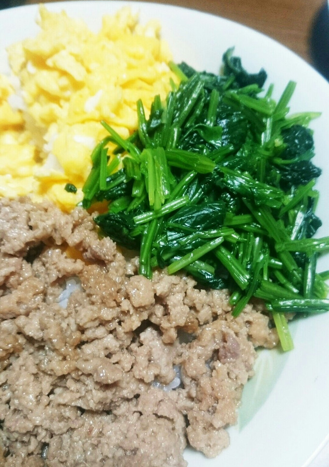 簡単！しっとりそぼろの二色丼♡-レシピのメイン写真