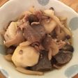 里芋 豚肉 しめじ こんにゃくの簡単煮