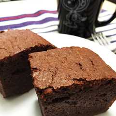 รูปของ 簡単混ぜて焼くだけ☆濃厚チョコブラウニー