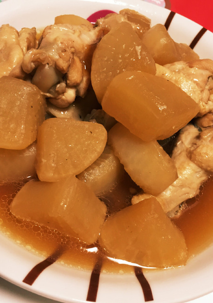 お酢が隠し味☆大根と鶏手羽の煮物-レシピのメイン写真