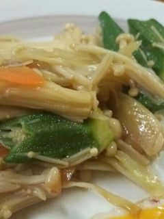 えのきとオクラのバター醤油炒め♪-レシピのメイン写真