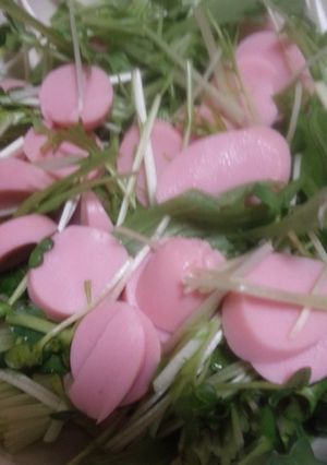 時短！ピリ辛水菜と魚肉ソーセージサラダ-レシピのメイン写真