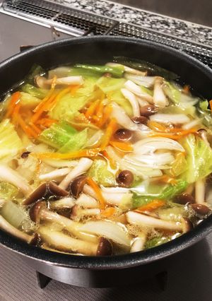 茹で鶏の茹で汁で絶品野菜スープ✨-レシピのメイン写真