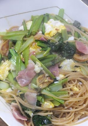 小松菜とベーコンと卵のパスタ☆洋風に美味-レシピのメイン写真