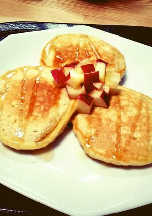 ♪りんご香る♪簡単！もちふわホットケーキ-レシピのメイン写真