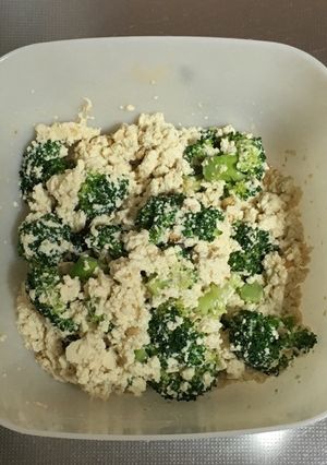 簡単! ブロッコリーと豆腐の白和え-レシピのメイン写真