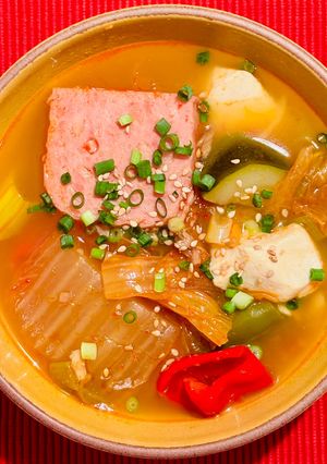 ツナ&スパム入りキムチチゲ-レシピのメイン写真