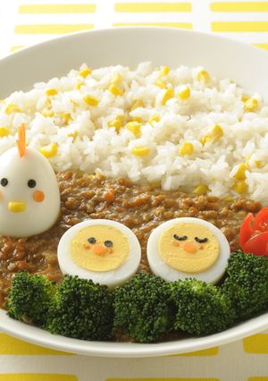 イースターに♪たまごとチキンの親子カレー-レシピのメイン写真