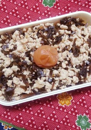 だしがら昆布で簡単ヘルシー鶏そぼろ-レシピのメイン写真