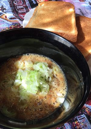 簡単絶品‼︎ 納豆と玉子のトースト乗せ-レシピのメイン写真